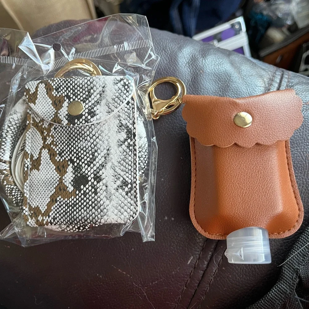 Simple Satch Fashion Meets Function Python Print Bangle Keychain Set.  New! - Picture 2 of 7